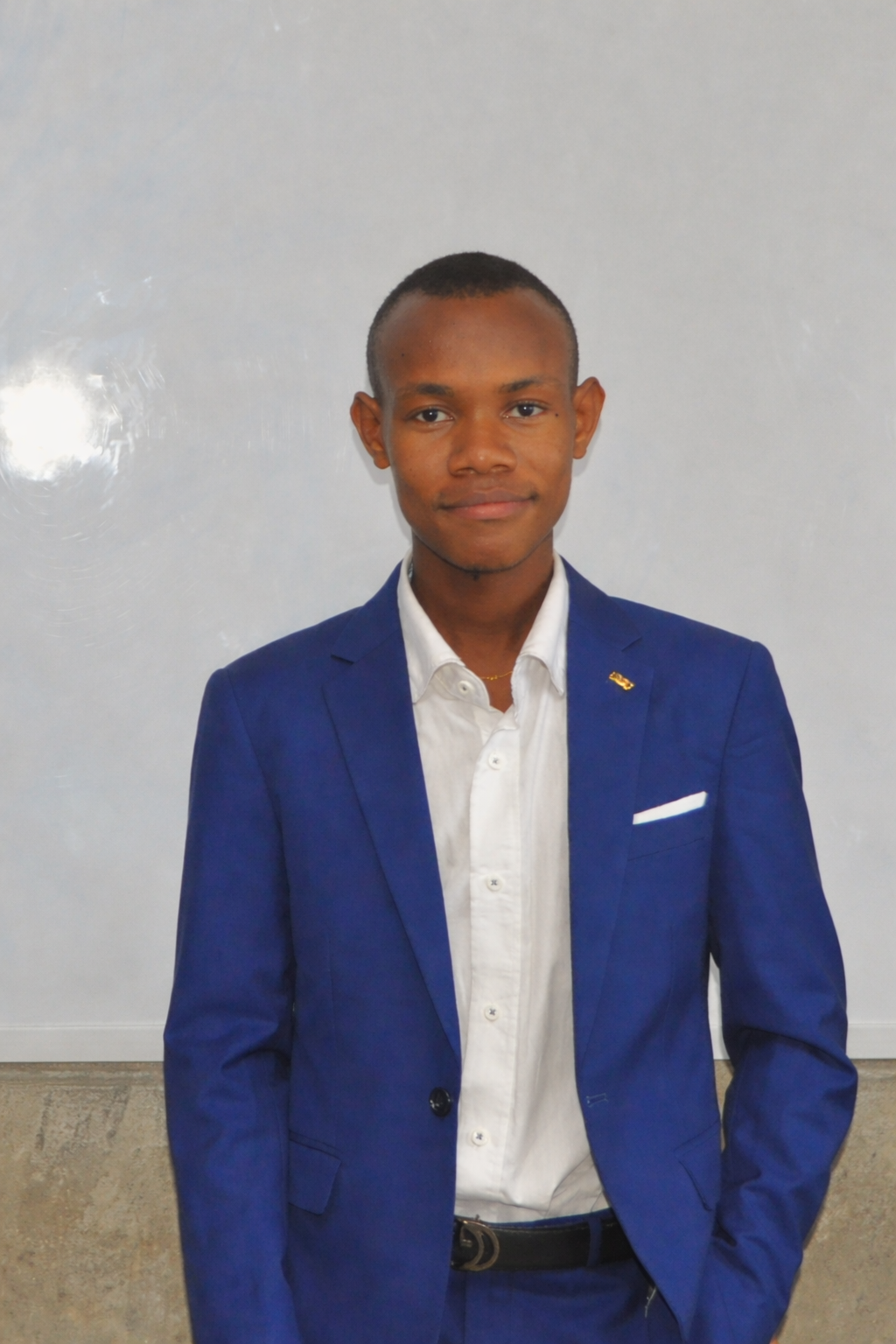 Freddy AHIHO - Développeur Full-Stack et CEO de SKYLINE EMPIRE